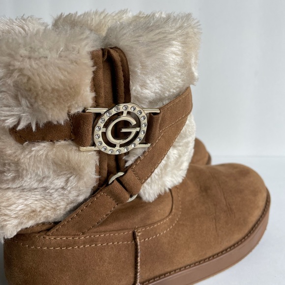 GUESS Winter Boots Size 8 - Picture 3 of 4